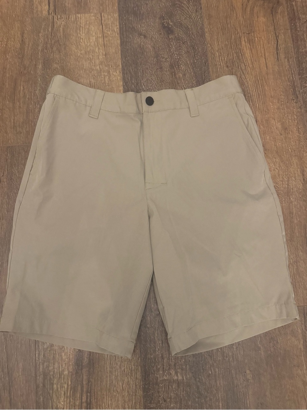 Banana Republic Men's Tan Flat-Front Shorts